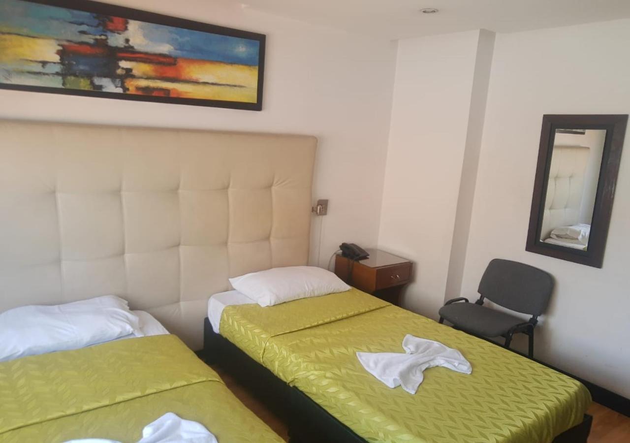 Hotel Tower - Embajada Americana Bogotá Zewnętrze zdjęcie
