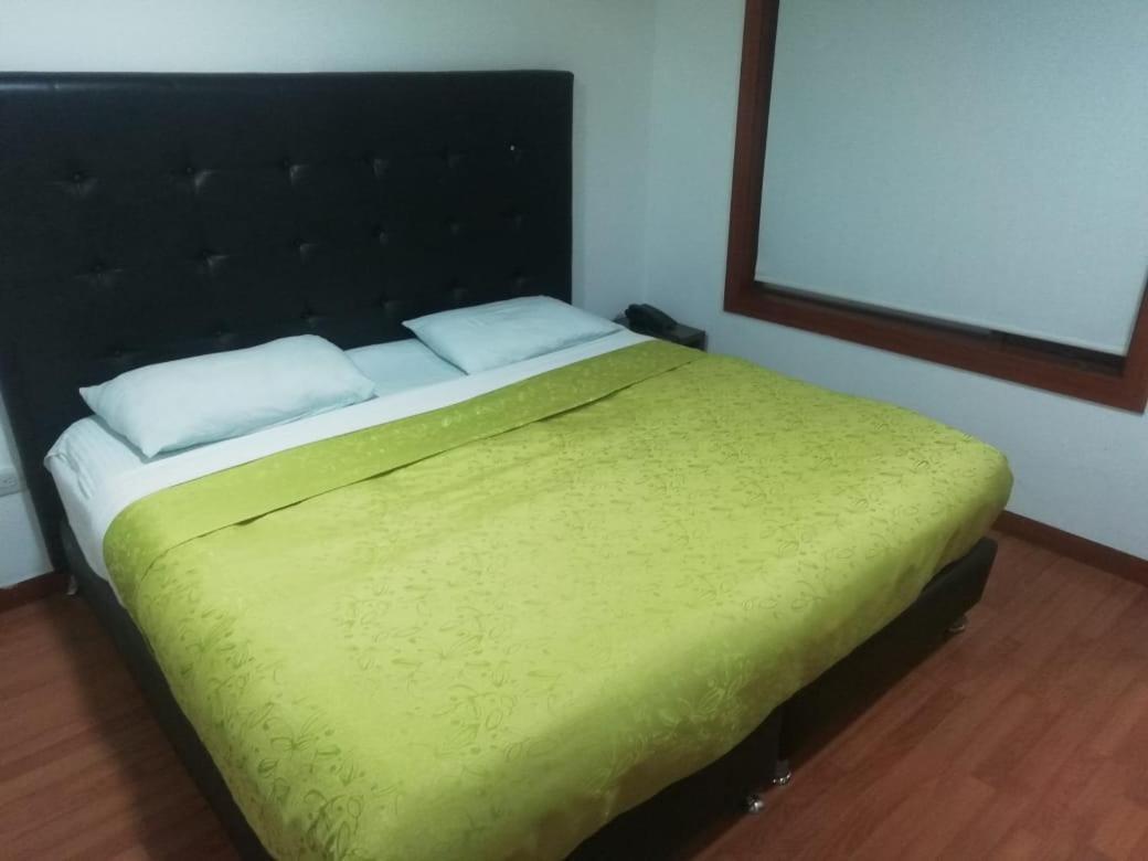 Hotel Tower - Embajada Americana Bogotá Zewnętrze zdjęcie